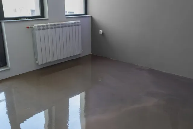 smooth+surface+of+the+floor-640w